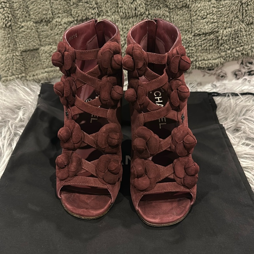 CHANEL BURGUNDY SUEDE CAMELLIA HEELS